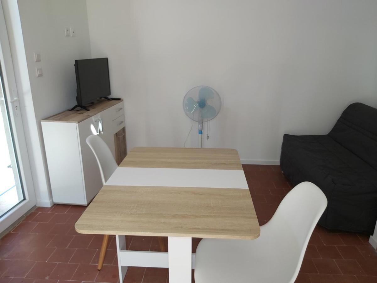 Maisonnette 40 M2 Pour 5 Personnes Паре-ле-Моньяль Екстер'єр фото